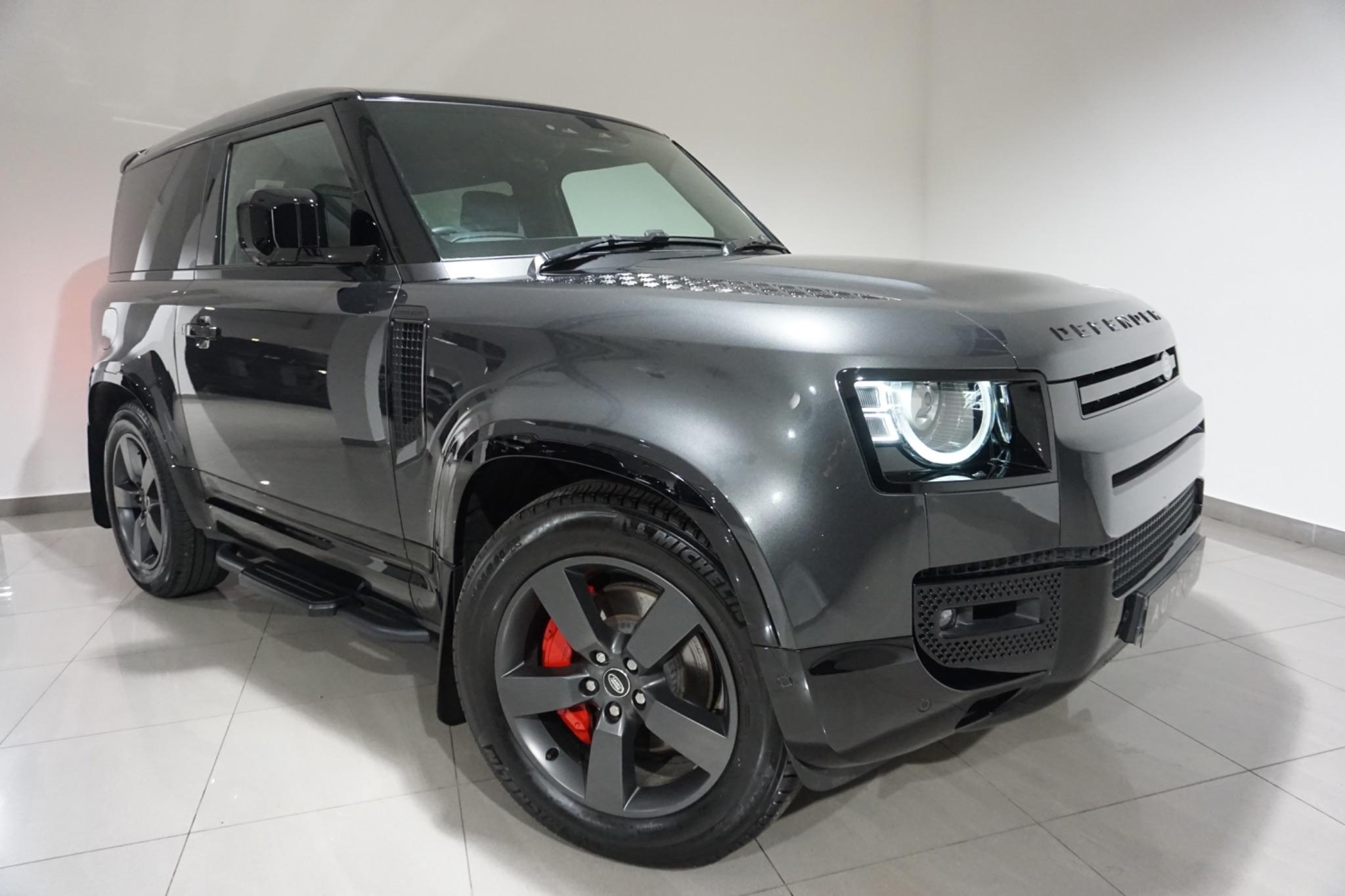 Land Rover Defender 90 3.0 D300 MHEV X-Dynamic HSE Hard Top SUV Auto 4WD SWB Euro 6 (s/s) 3dr